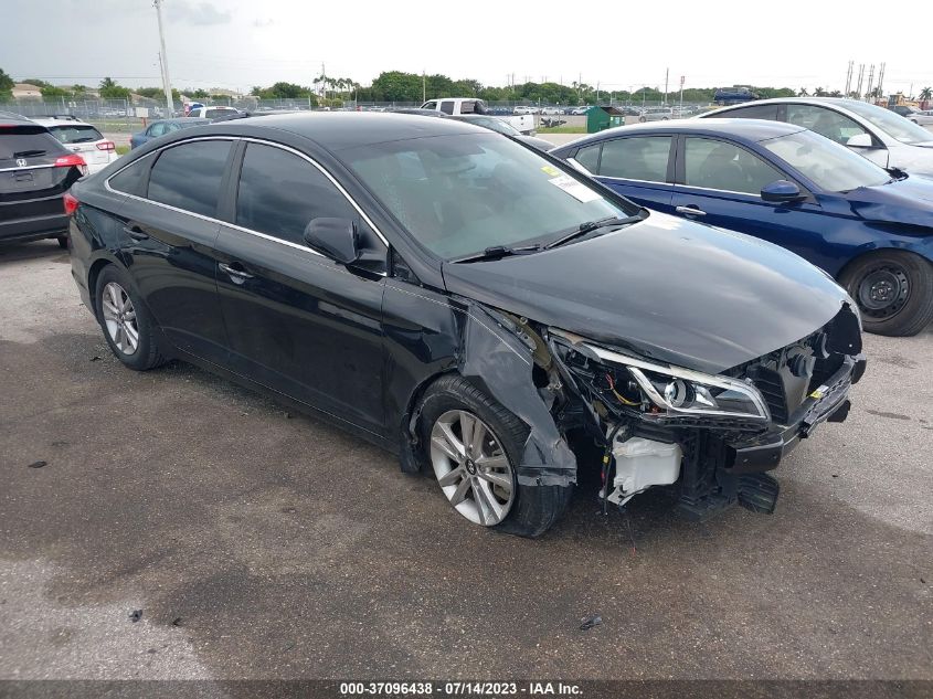 2017 HYUNDAI SONATA SE - 5NPE24AFXHH526712