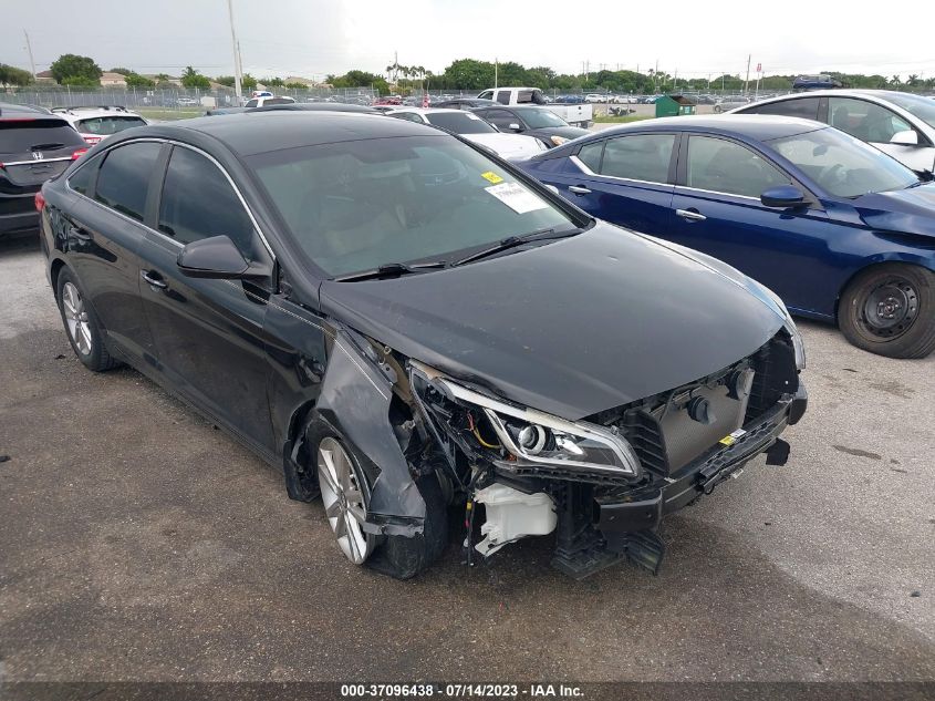 2017 HYUNDAI SONATA SE - 5NPE24AFXHH526712