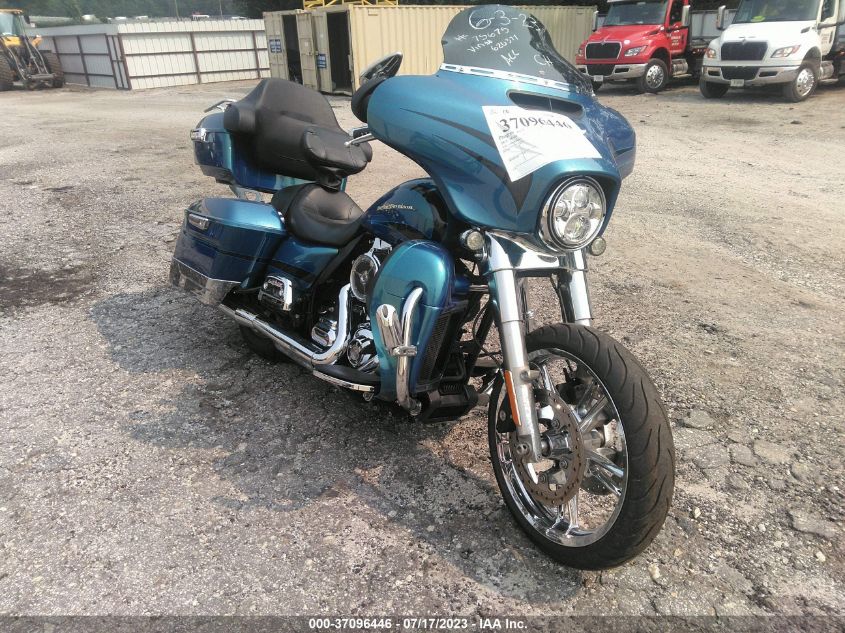 2014 HARLEY-DAVIDSON FLHX STREET GLIDE - 1HD1KBM11EB620377