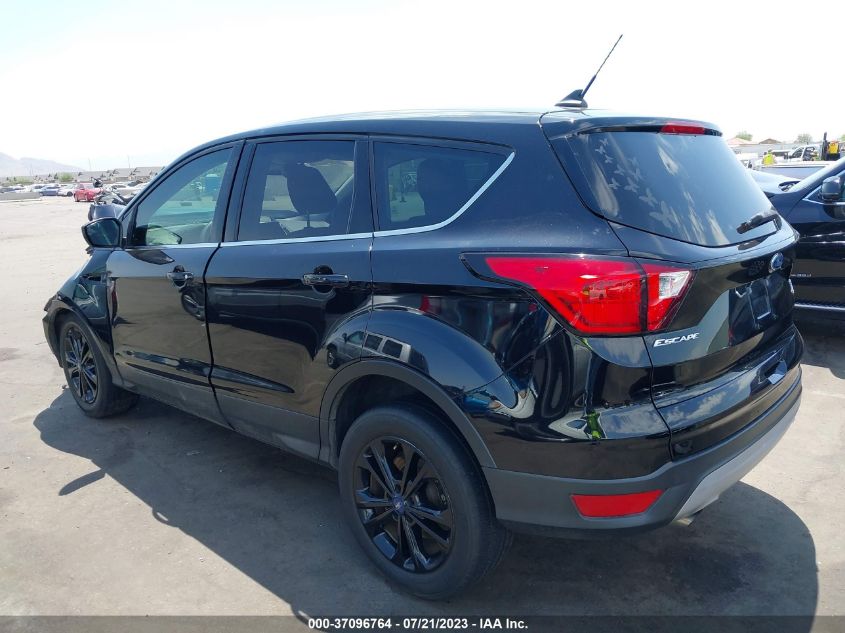 2019 FORD ESCAPE SE - 1FMCU0GD8KUA07215