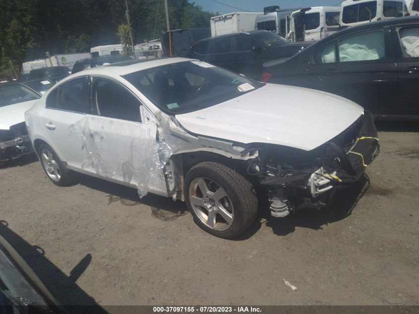 2013 VOLVO S60 T5 - YV1612FH0D2179239