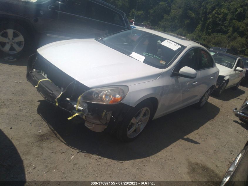 2013 VOLVO S60 T5 - YV1612FH0D2179239