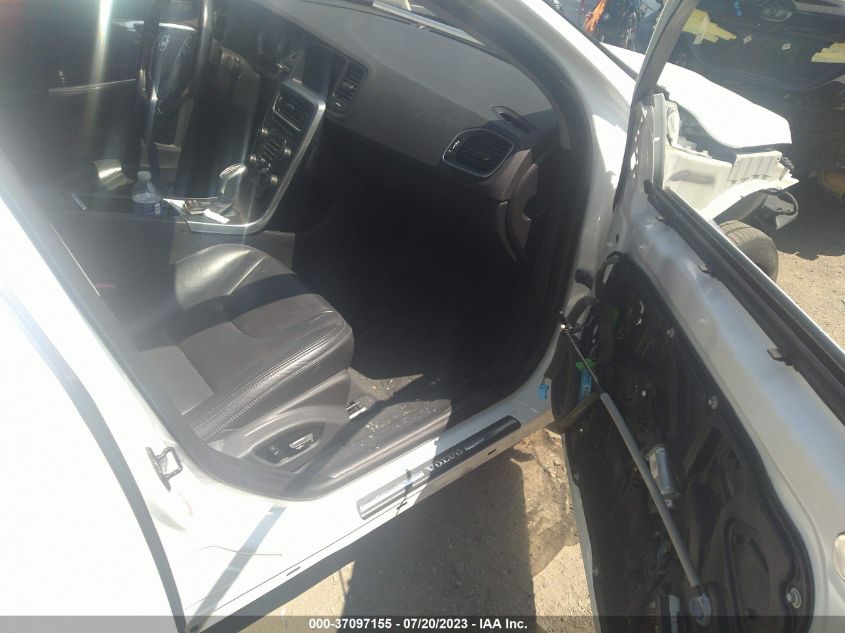 2013 VOLVO S60 T5 - YV1612FH0D2179239