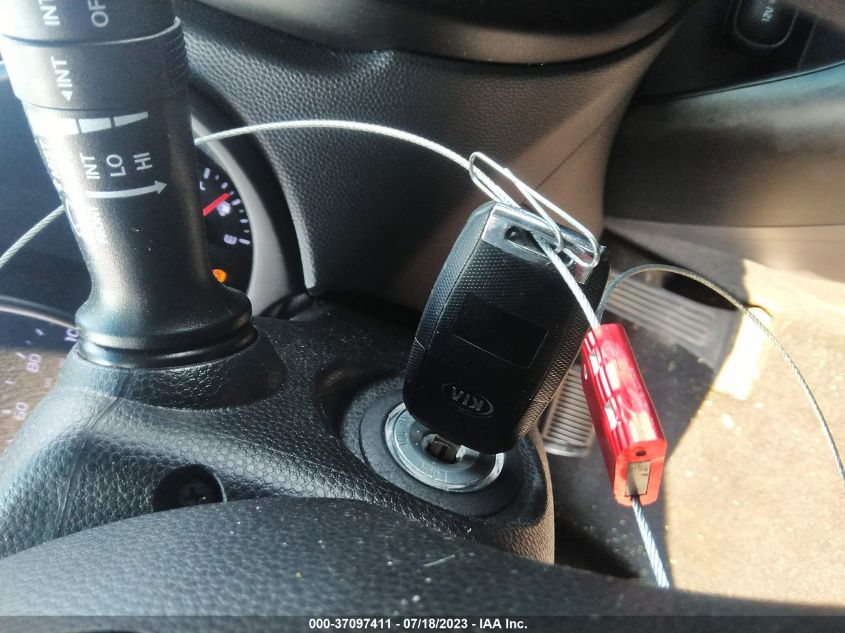 2014 KIA SOUL + - KNDJP3A52E7718174