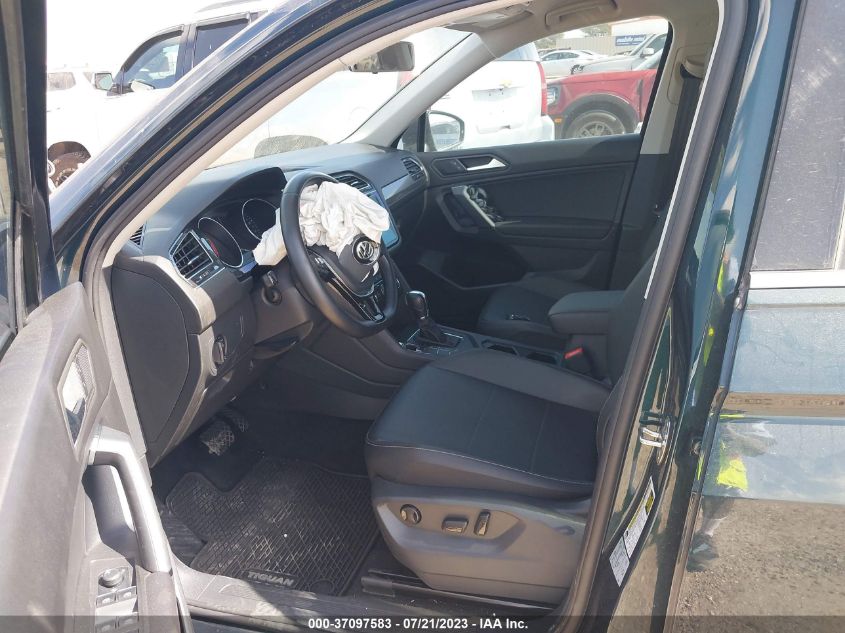 2019 VOLKSWAGEN TIGUAN SE/SEL/SEL R-LINE JET-BLA - 3VV3B7AX0KM111290