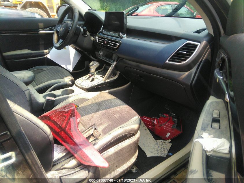 2023 KIA SELTOS S - KNDEUCAA4P7442591