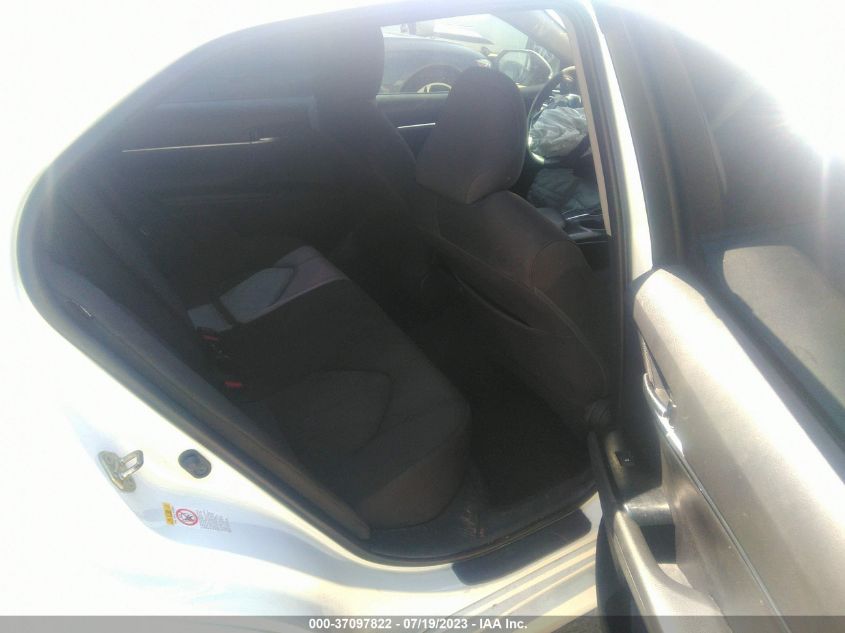 2018 TOYOTA CAMRY L/LE/XLE/SE/XSE - 4T1B11HK3JU004132