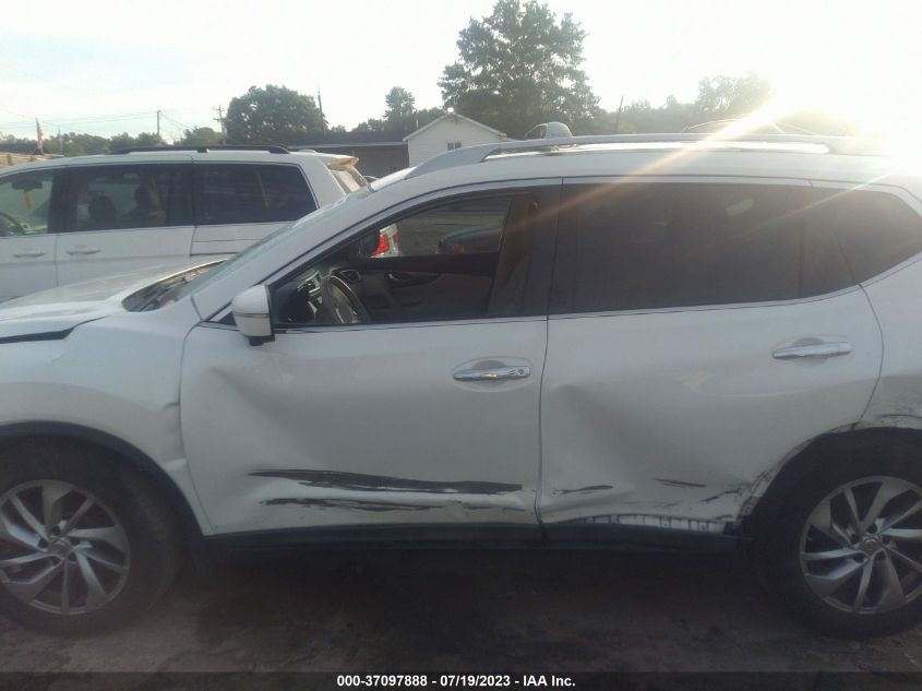 2015 NISSAN ROGUE SL - 5N1AT2MT5FC773741