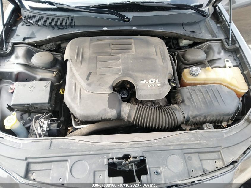2013 CHRYSLER 300 S - 2C3CCABG8DH556230