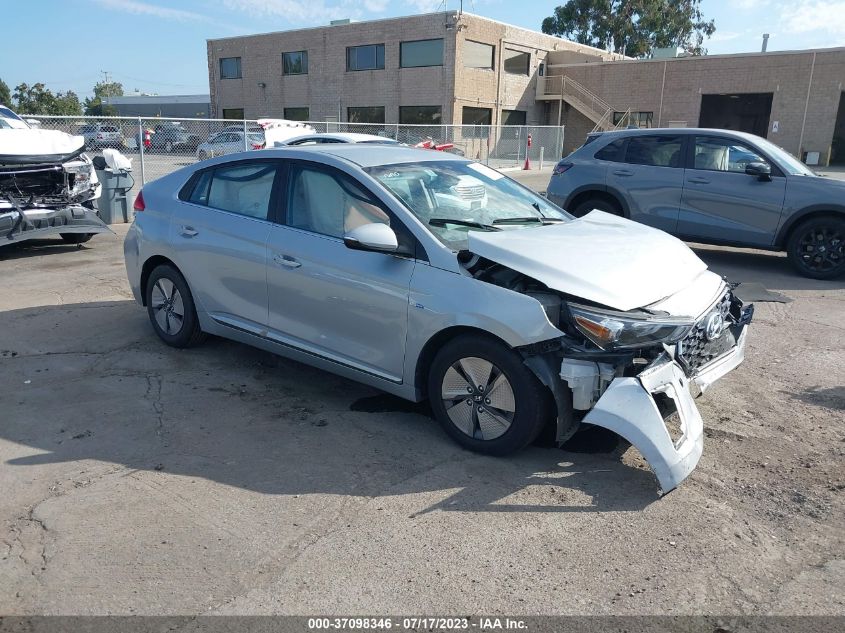 2020 HYUNDAI IONIQ HYBRID SE - KMHC75LC6LU242649