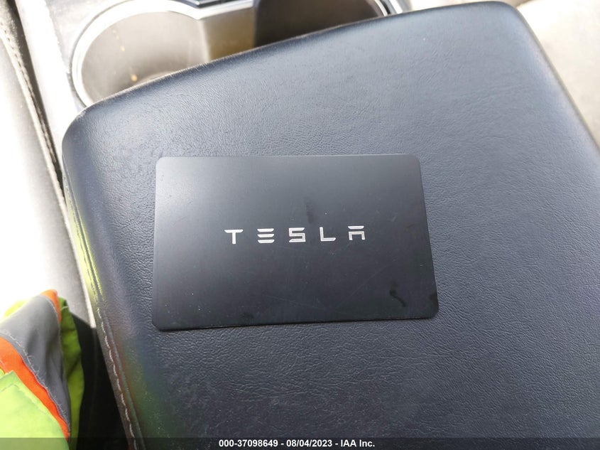 VIN 5YJ3E1EB4JF121941 2018 TESLA MODEL 3 LONG RANGE