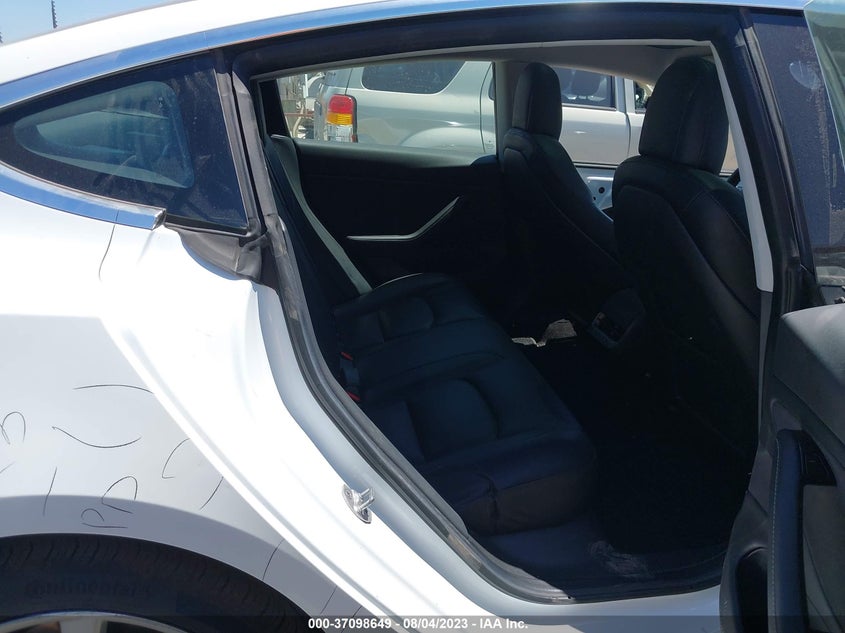VIN 5YJ3E1EB4JF121941 2018 TESLA MODEL 3 LONG RANGE