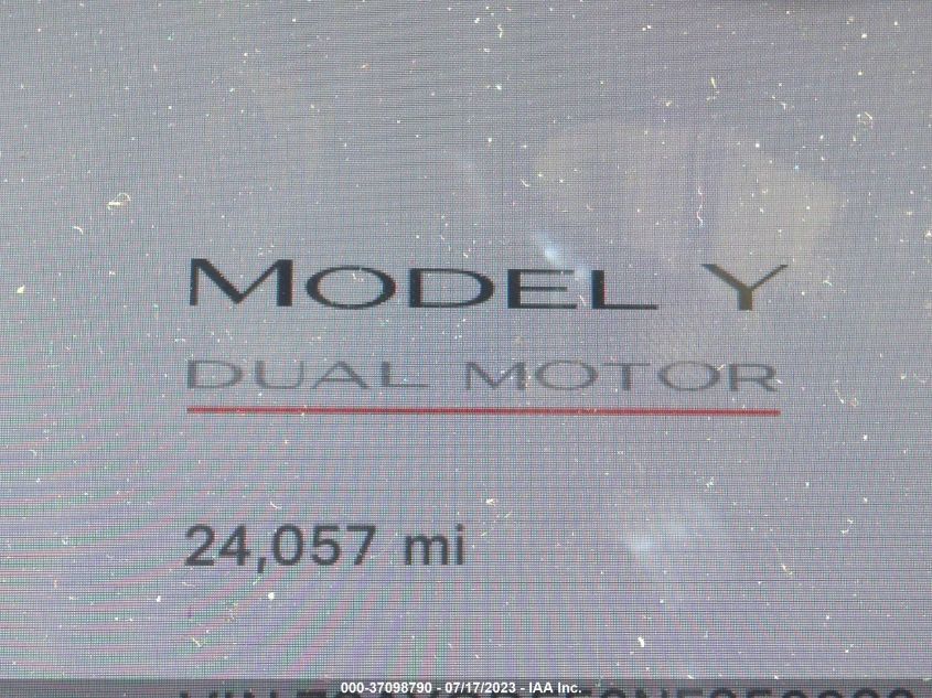 Auction sale of the 2022 TESLA MODEL Y , vin: 7SAYGDEF6NF359920, lot number: 37098790