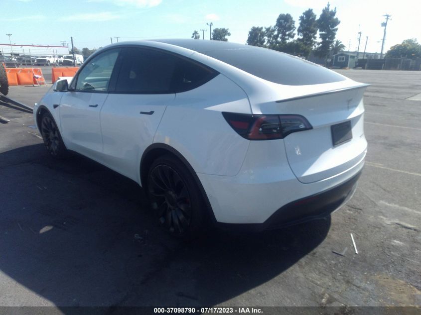 Auction sale of the 2022 TESLA MODEL Y , vin: 7SAYGDEF6NF359920, lot number: 37098790