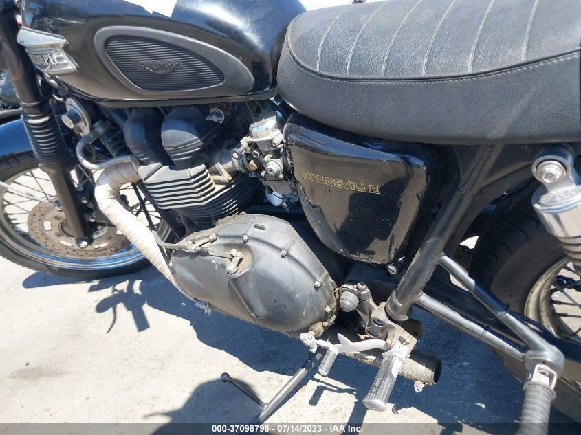 2005 TRIUMPH MOTORCYCLE BONNEVILLE - SMT900HN05J213508