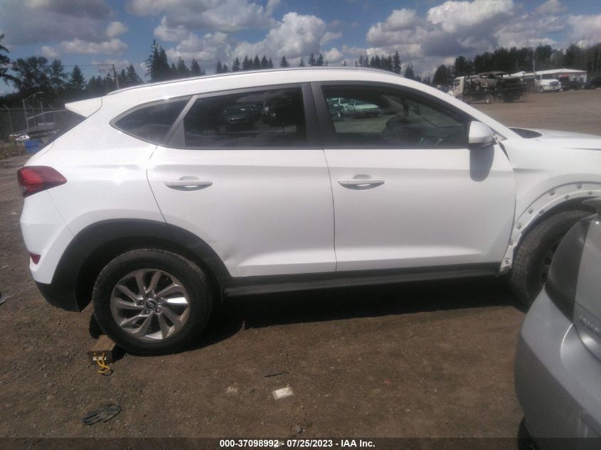 2017 HYUNDAI TUCSON SE - KM8J3CA42HU500174