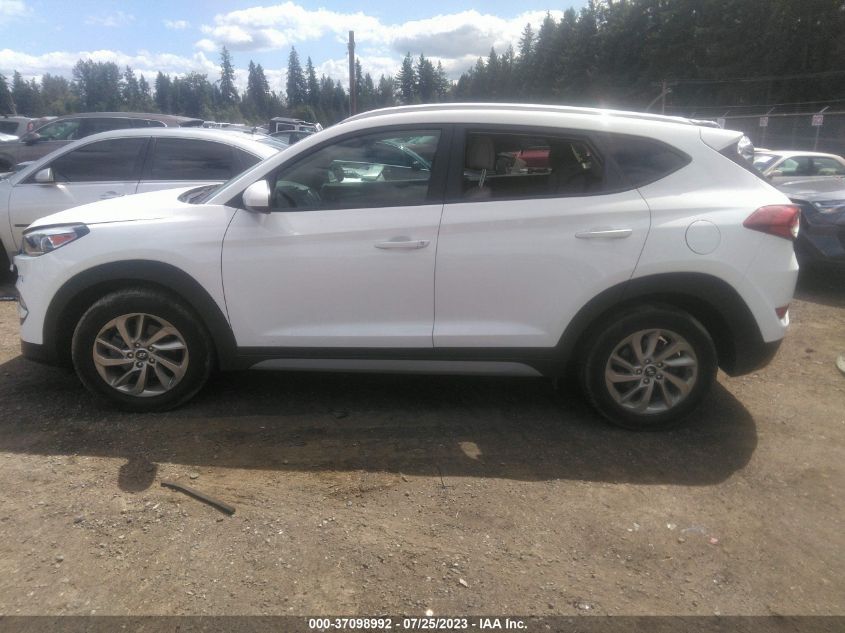 2017 HYUNDAI TUCSON SE - KM8J3CA42HU500174