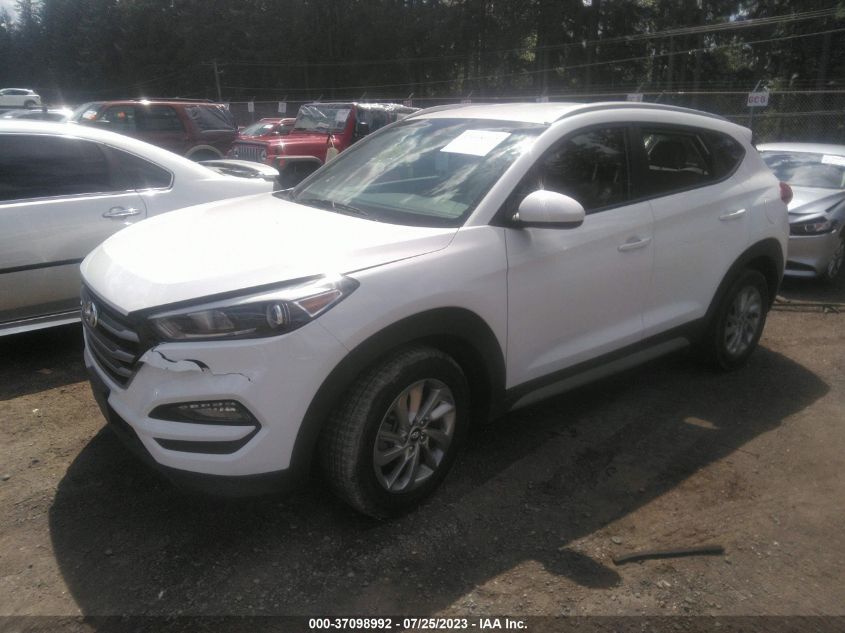 2017 HYUNDAI TUCSON SE - KM8J3CA42HU500174