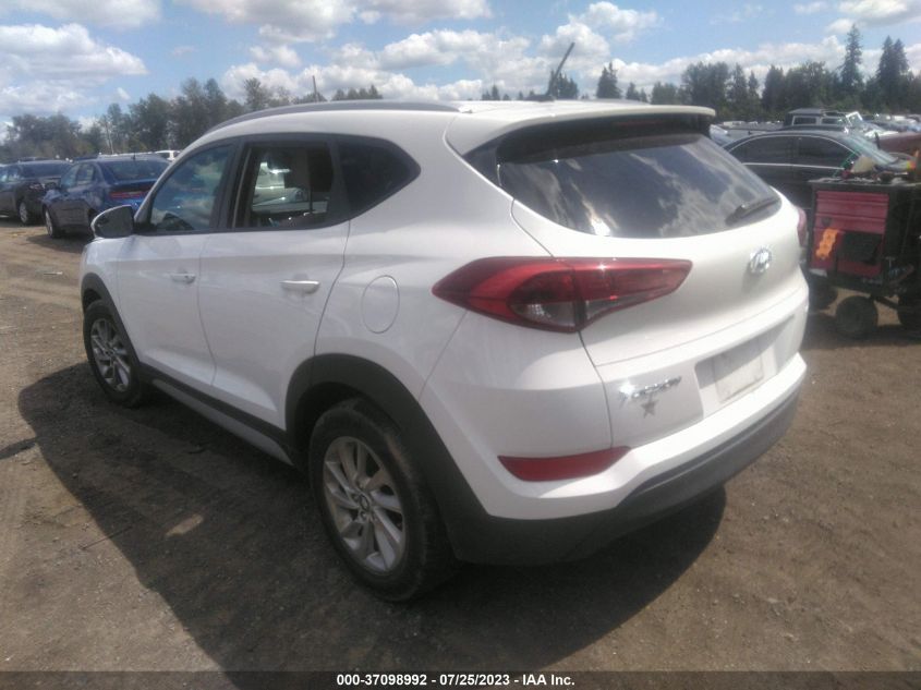 2017 HYUNDAI TUCSON SE - KM8J3CA42HU500174