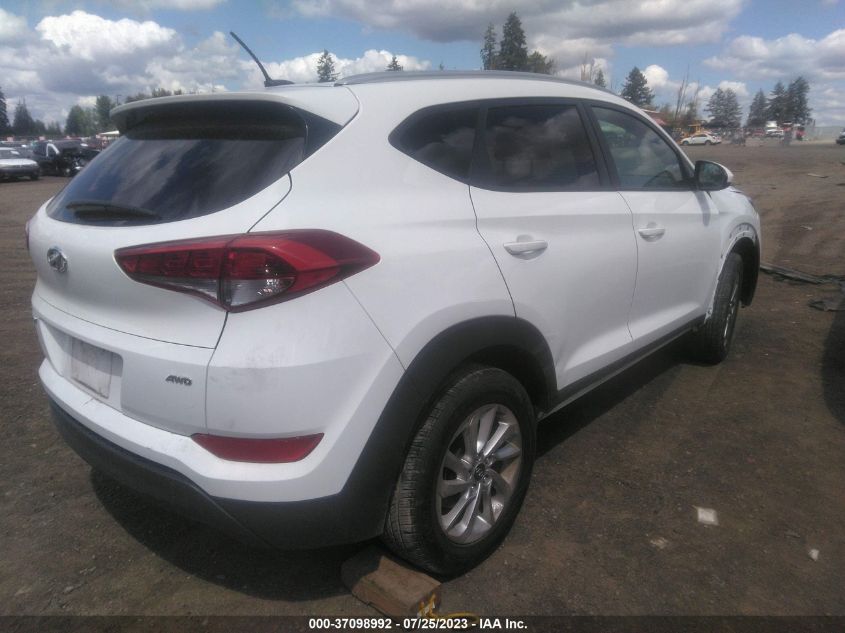 2017 HYUNDAI TUCSON SE - KM8J3CA42HU500174