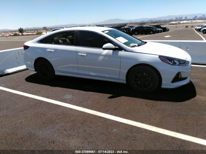 2018 HYUNDAI SONATA SE - 5NPE24AF2JH675900