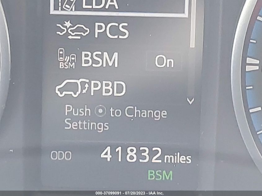 2018 TOYOTA RAV4 XLE/ADVENTURE - JTMRFREV5JD235986