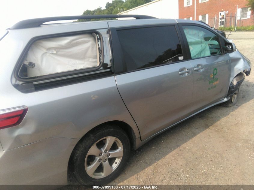 2017 TOYOTA SIENNA LE - 5TDKZ3DC9HS819974