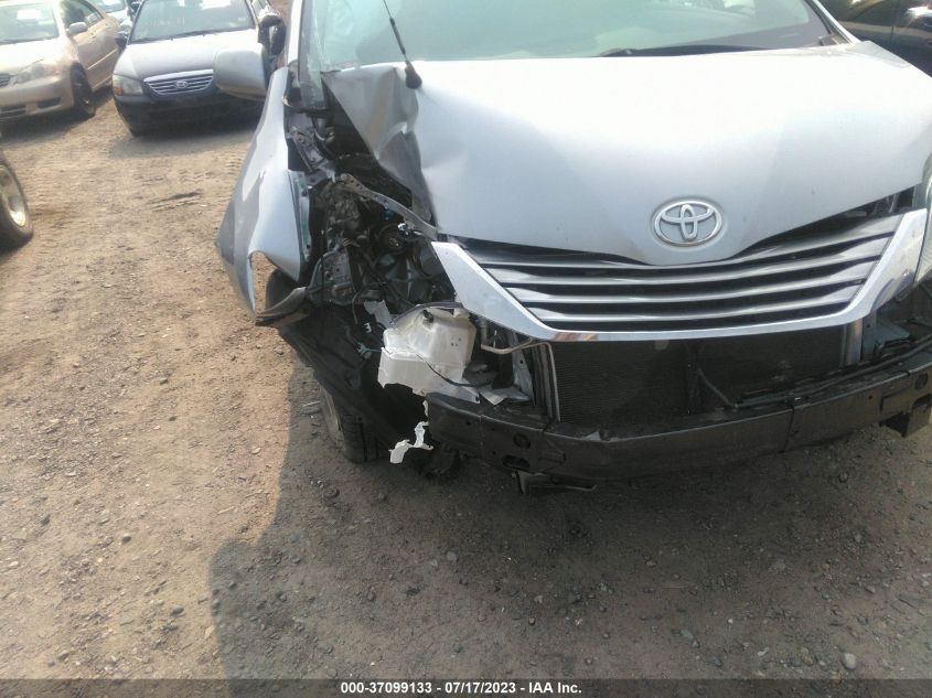 2017 TOYOTA SIENNA LE - 5TDKZ3DC9HS819974