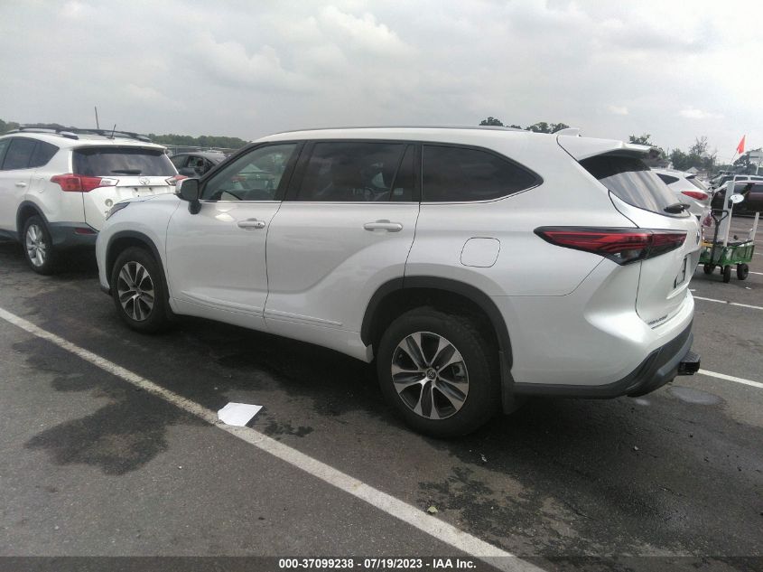 2022 TOYOTA HIGHLANDER XLE - 5TDGZRBH4NS192877