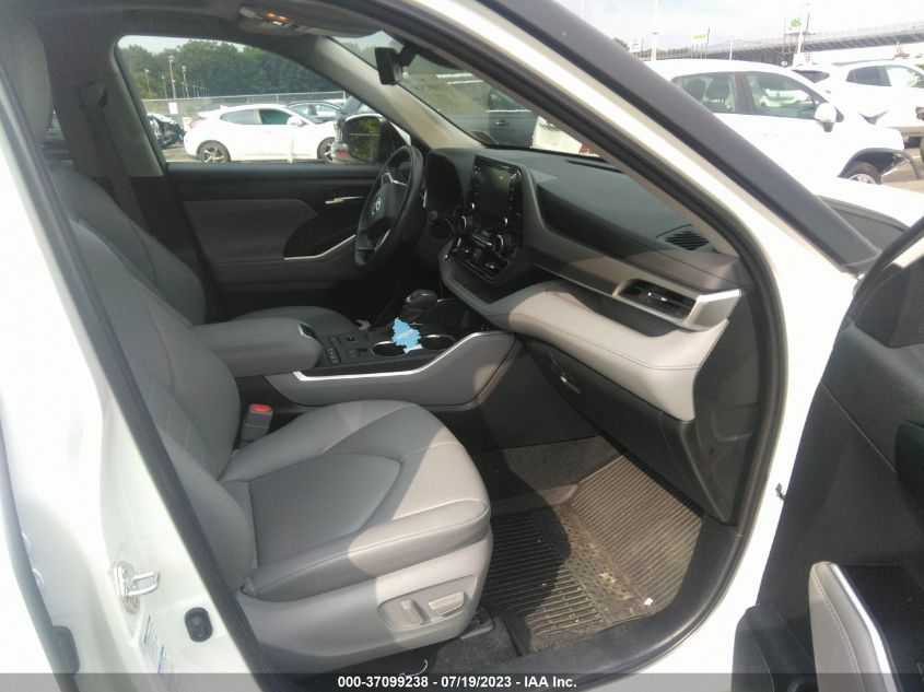 2022 TOYOTA HIGHLANDER XLE - 5TDGZRBH4NS192877