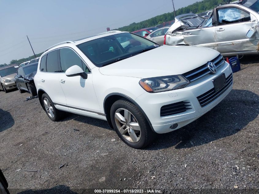 2013 VOLKSWAGEN TOUAREG LUX - WVGEP9BPXDD005751