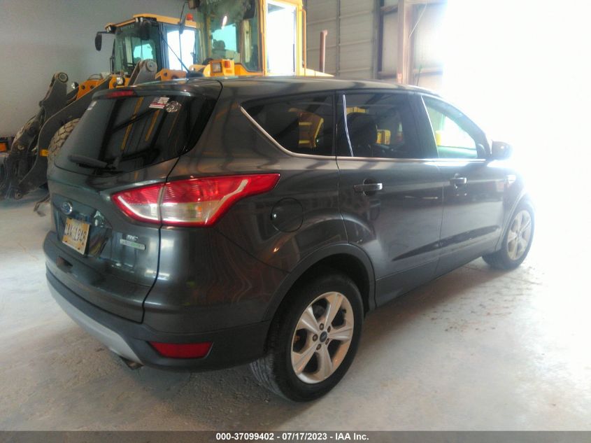 2016 FORD ESCAPE SE - 1FMCU0G95GUA12889