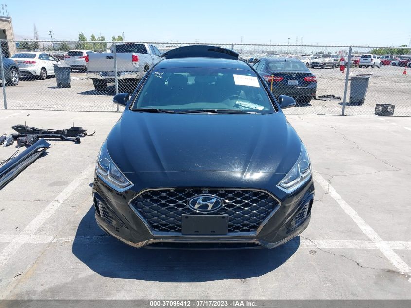 2018 HYUNDAI SONATA SPORT - 5NPE34AF3JH667642