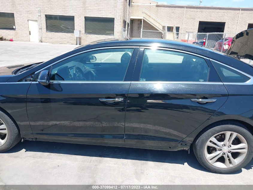 2018 HYUNDAI SONATA SPORT - 5NPE34AF3JH667642