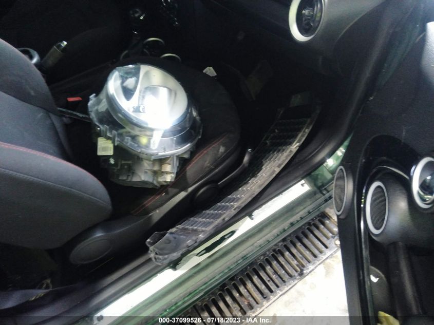 2013 MINI HARDTOP JOHN COOPER WORKS - WMWSU9C5XDT379583