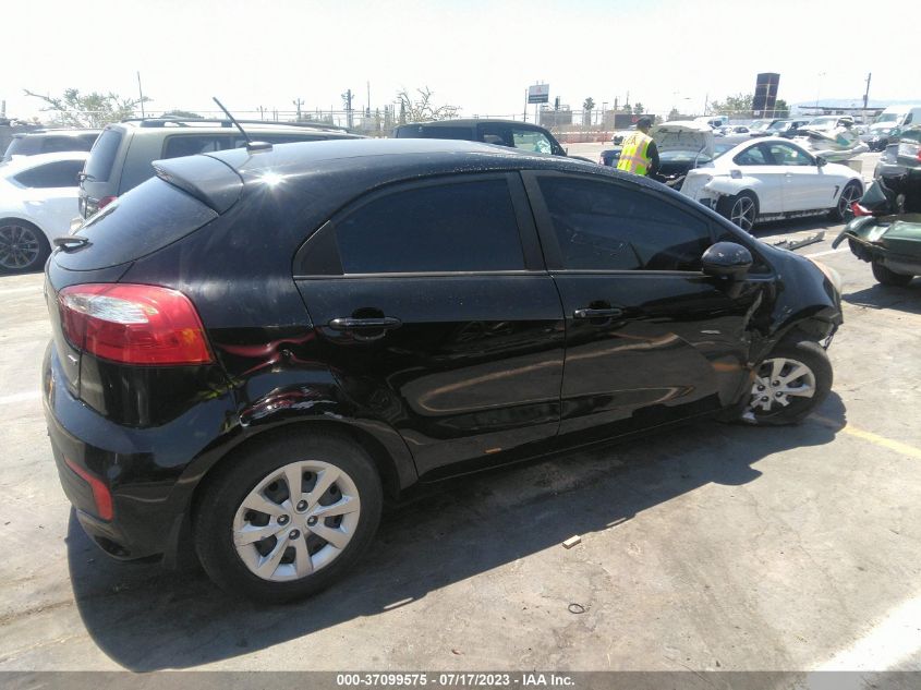 2017 KIA RIO 5-DOOR LX KNADM5A3XH6036568