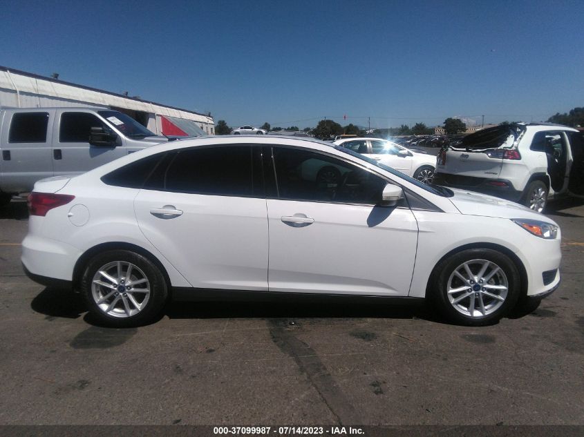 2015 FORD FOCUS SE - 1FADP3F25FL336800