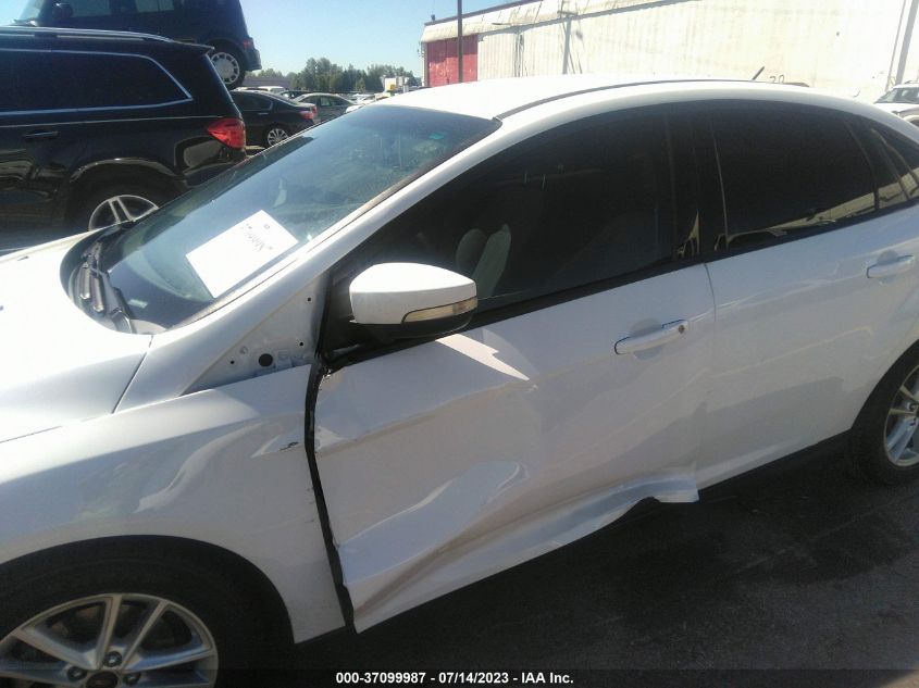 2015 FORD FOCUS SE - 1FADP3F25FL336800