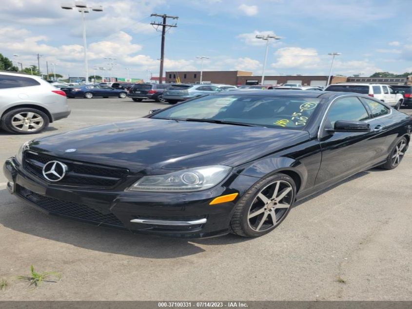 2015 MERCEDES-BENZ C WDDGJ4HB6FG355981