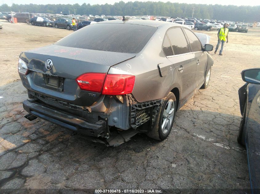 2014 VOLKSWAGEN JETTA SEDAN TDI - 3VWLL7AJ2EM316439