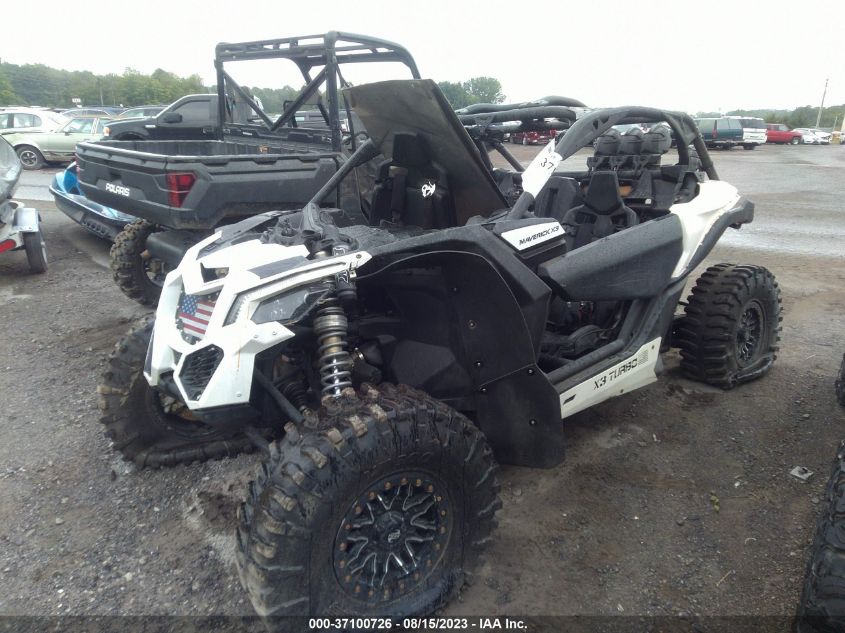 2018 CAN-AM MAVERICK X3 TURBO - 3JBVGAY40JK001628