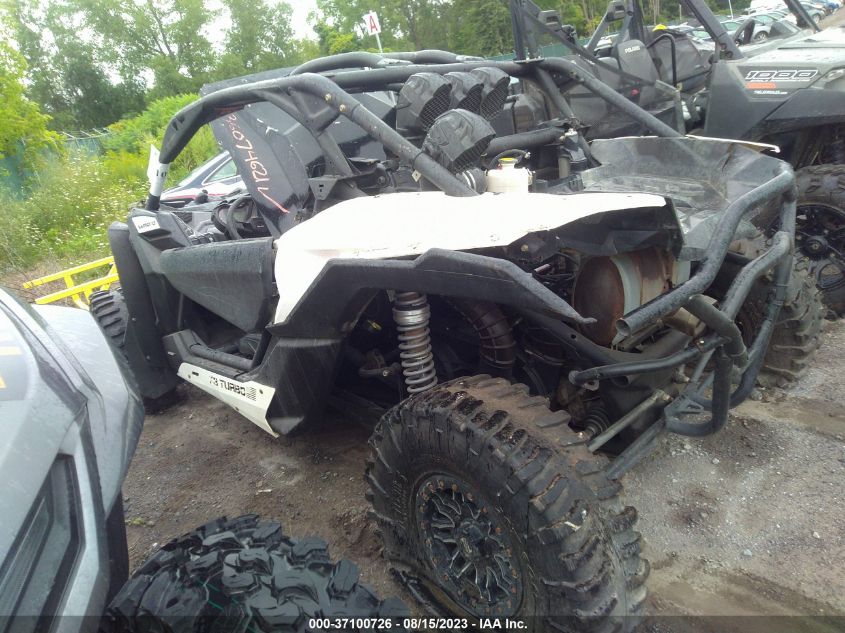 2018 CAN-AM MAVERICK X3 TURBO - 3JBVGAY40JK001628