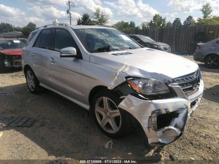 2015 MERCEDES-BENZ M-CLASS ML 400 - 4JGDA5GB6FA536985