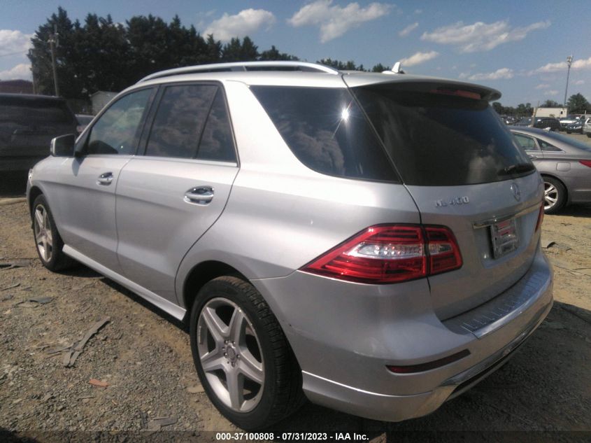2015 MERCEDES-BENZ M-CLASS ML 400 - 4JGDA5GB6FA536985