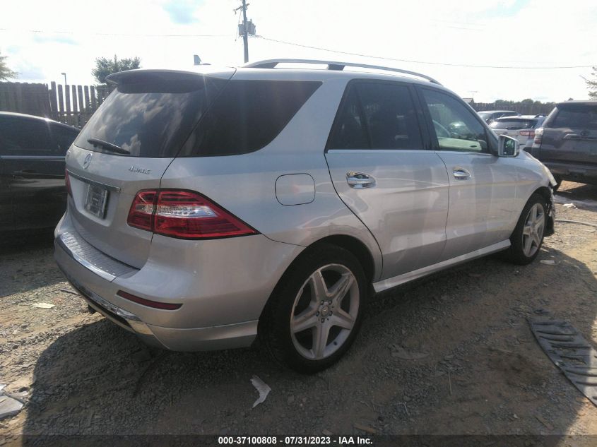 2015 MERCEDES-BENZ M-CLASS ML 400 - 4JGDA5GB6FA536985