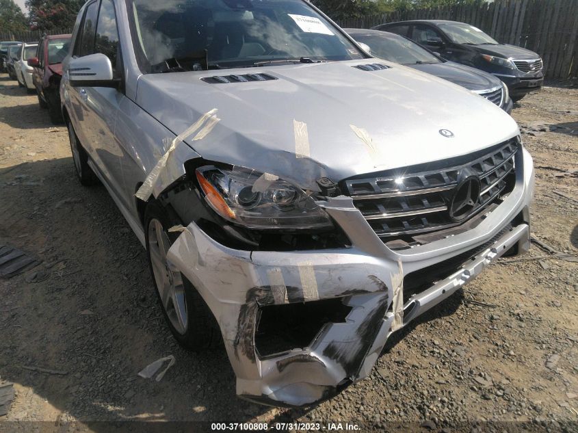 2015 MERCEDES-BENZ M-CLASS ML 400 - 4JGDA5GB6FA536985