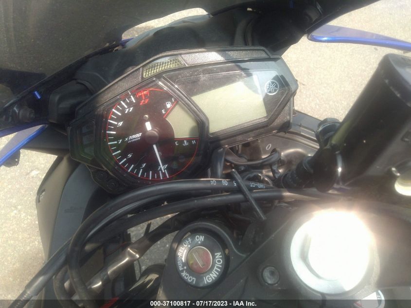 2015 YAMAHA YZFR3 MH3RH06Y7FK009791