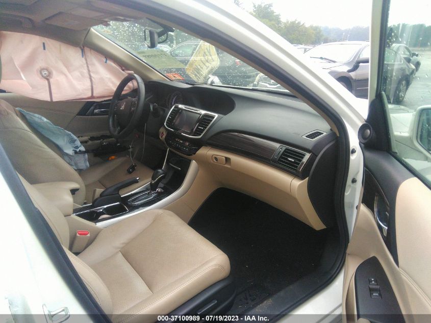 2017 HONDA ACCORD SEDAN EX-L - 1HGCR2F82HA223840