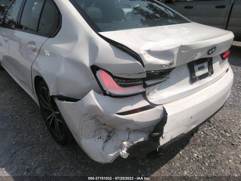 VIN 3MW5R7J0XM8B95536 2021 BMW 3 SERIES 330I XDRIVE