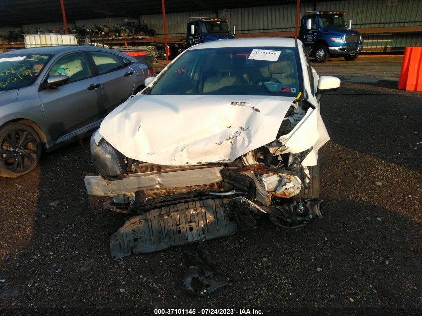 2014 HONDA CIVIC SEDAN LX - 19XFB2F50EE001098